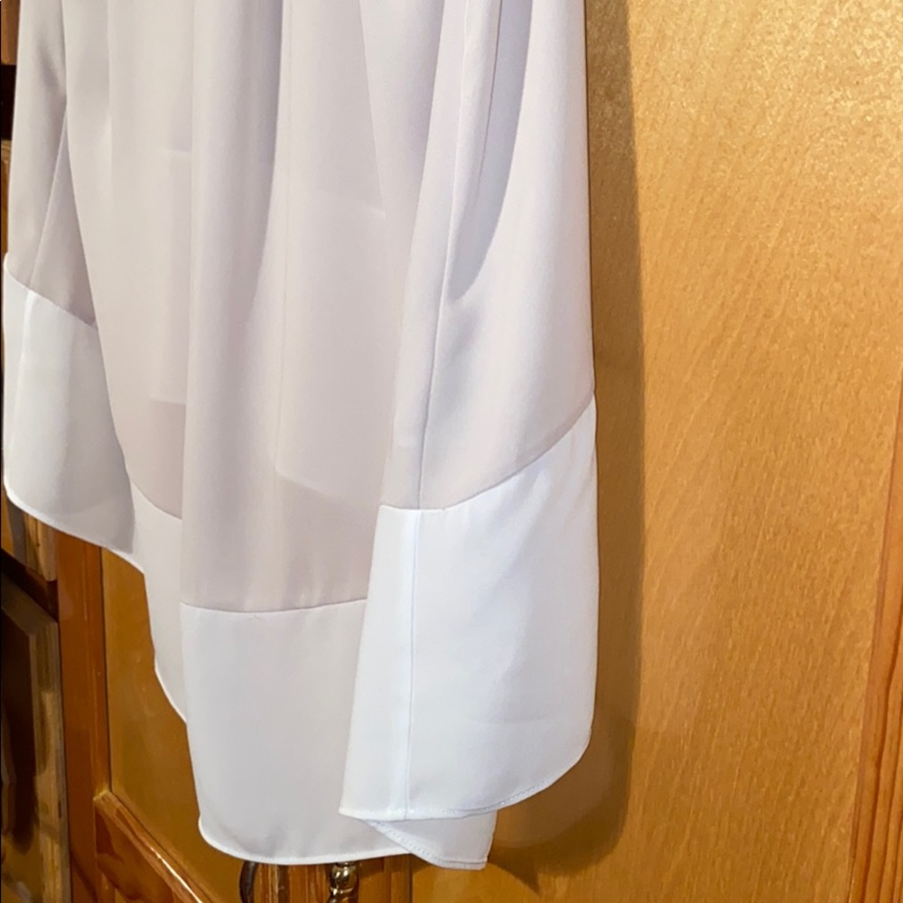 🛎️LAST CHANCE, 2/$10‼️🛎️BcbgMaxAzria Allison top - Picture 3 of 7